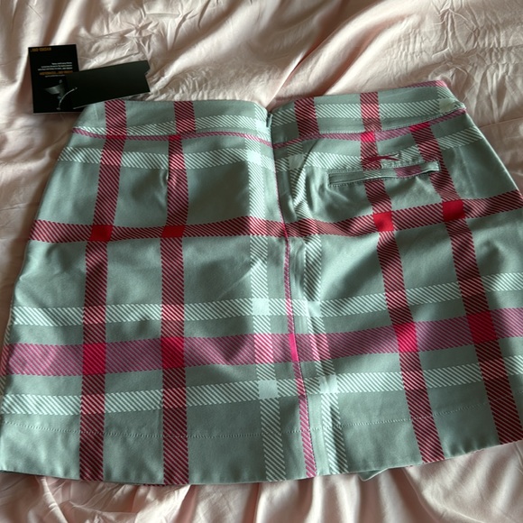 Women’s medium Slazenger golf set. Neon pink and gray. Top M, bottom 8 - Picture 6 of 6